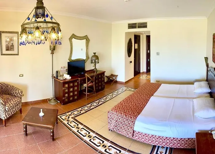 Harem At Coral Bay Otel 5*