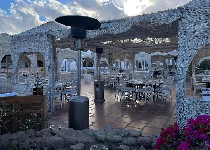 Harem At Coral Bay 5*